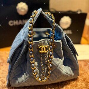 Chanel Handbags, Shoulder Bags